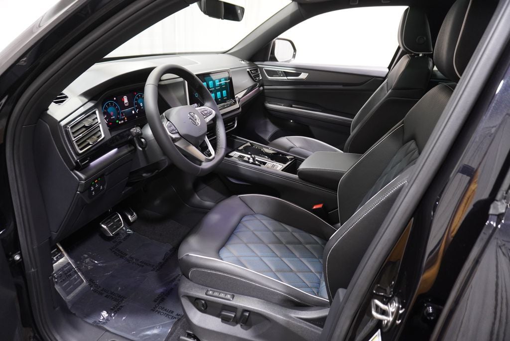 2026 Volkswagen Atlas Cross Sport SEL Premium R-Line