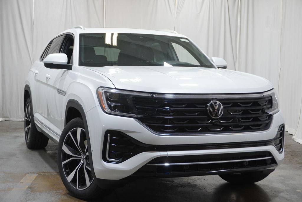 2026 Volkswagen Atlas Cross Sport SEL Premium R-Line