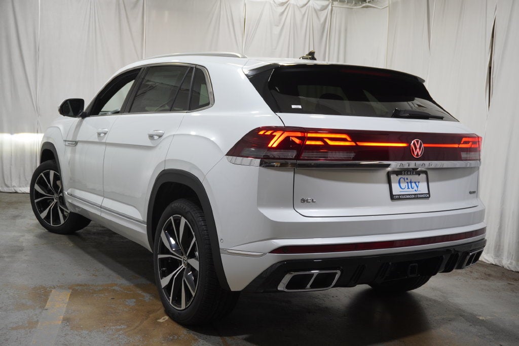 2026 Volkswagen Atlas Cross Sport SEL Premium R-Line