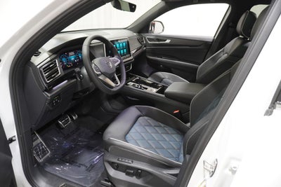 2026 Volkswagen Atlas Cross Sport SEL Premium R-Line