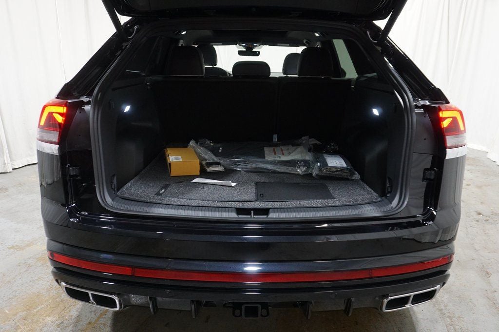 2026 Volkswagen Atlas Cross Sport 2.0T SEL Premium R-Line