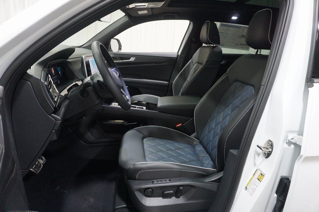 2026 Volkswagen Atlas Cross Sport 2.0T SEL Premium R-Line