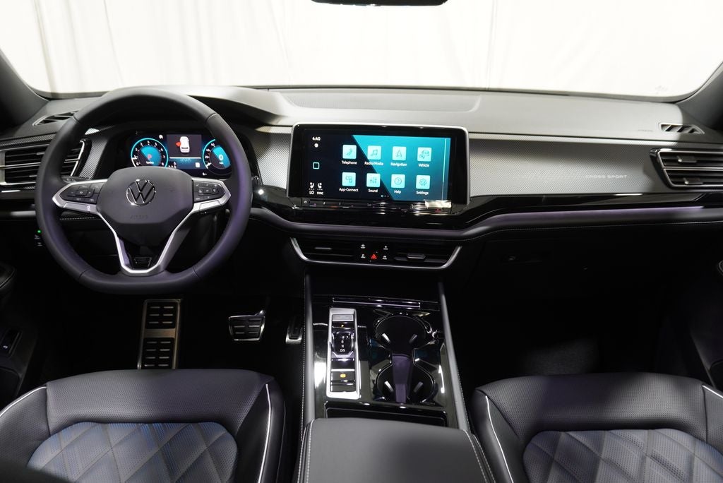 2026 Volkswagen Atlas Cross Sport 2.0T SEL Premium R-Line