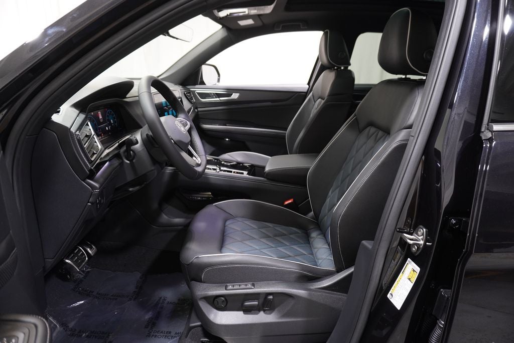 2026 Volkswagen Atlas Cross Sport SEL Premium R-Line