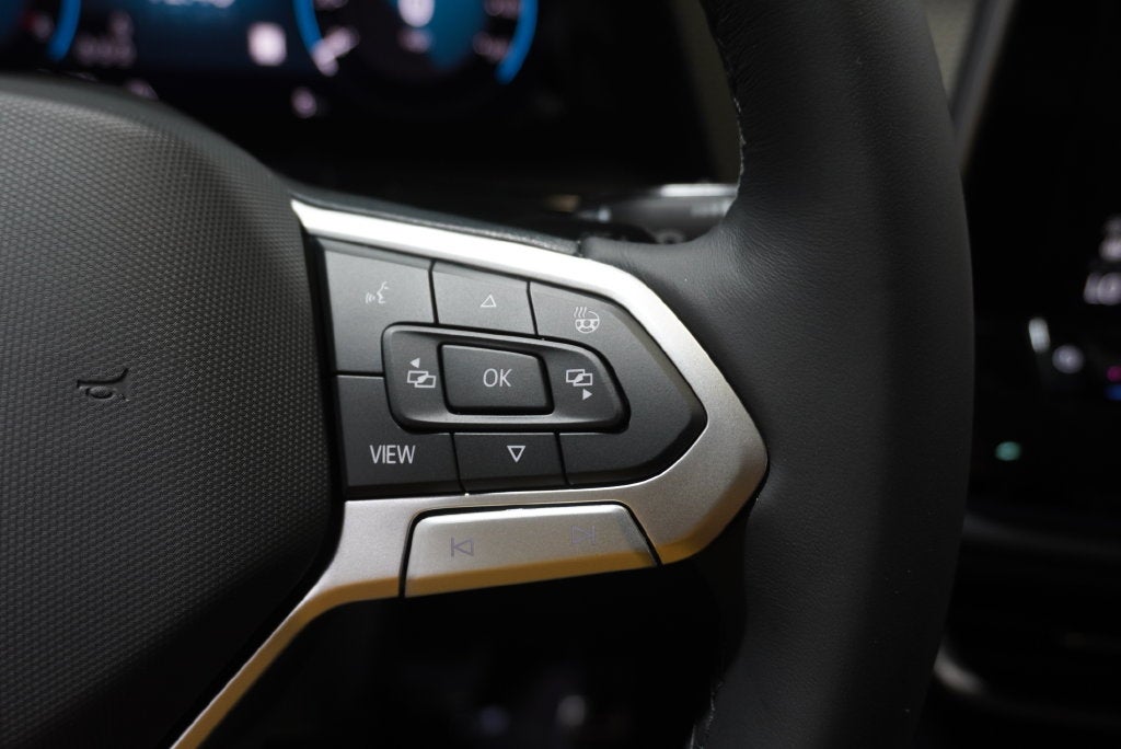 2026 Volkswagen Atlas Cross Sport SEL Premium R-Line