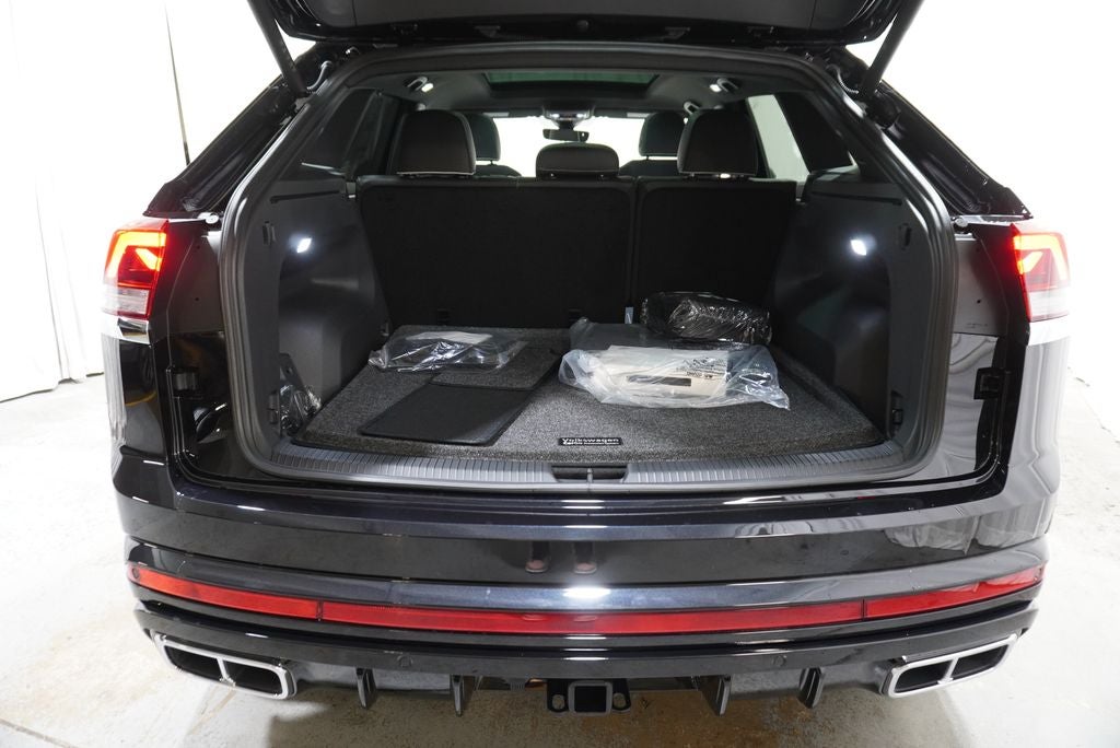 2026 Volkswagen Atlas Cross Sport SEL Premium R-Line