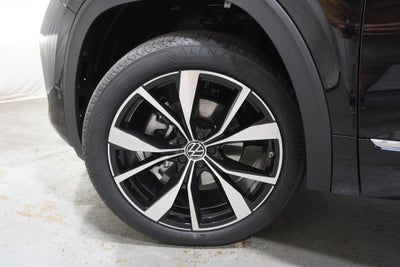 2026 Volkswagen Atlas Cross Sport SEL Premium R-Line