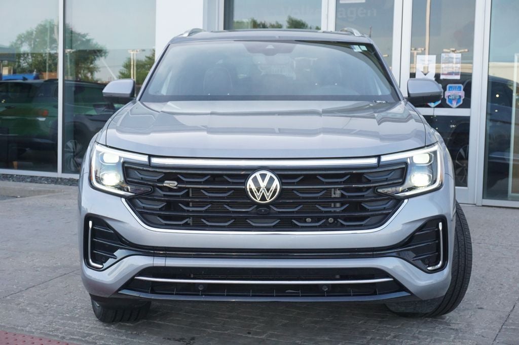 2026 Volkswagen Atlas Cross Sport 2.0T SEL Premium R-Line