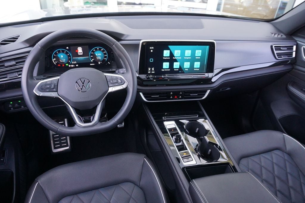 2026 Volkswagen Atlas Cross Sport 2.0T SEL Premium R-Line