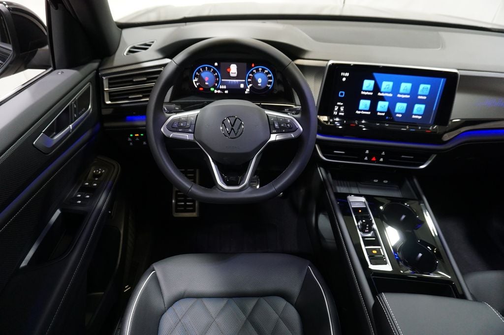 2026 Volkswagen Atlas Cross Sport 2.0T SEL Premium R-Line
