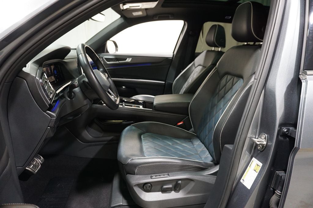 2024 Volkswagen Atlas Cross Sport 2.0T SEL Premium R-Line