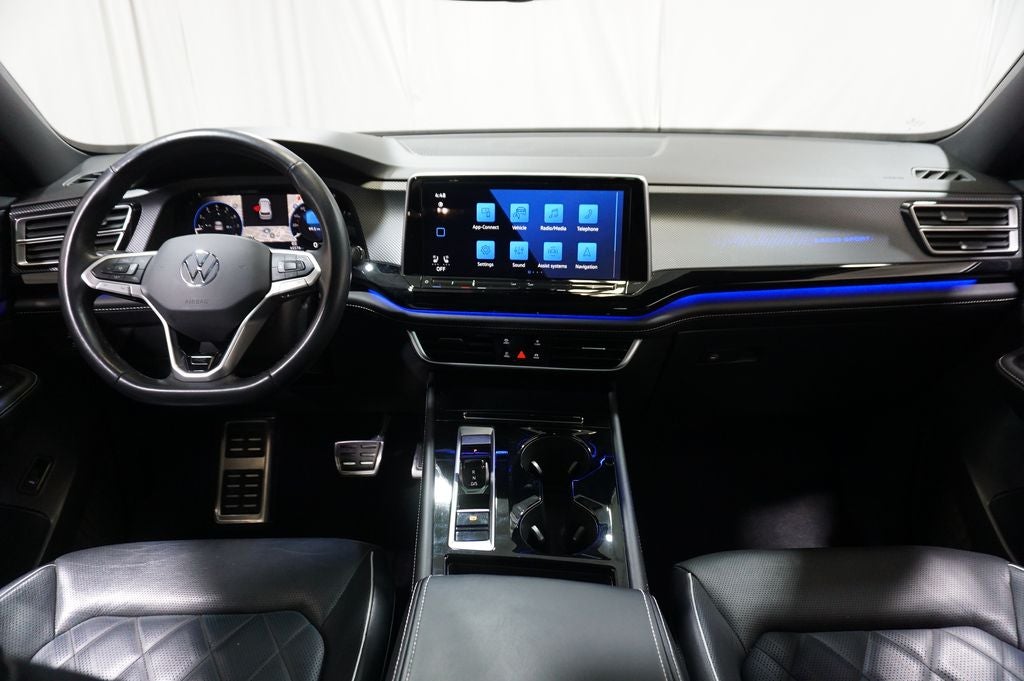 2024 Volkswagen Atlas Cross Sport 2.0T SEL Premium R-Line