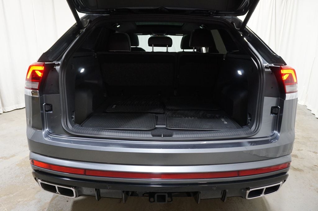 2024 Volkswagen Atlas Cross Sport 2.0T SEL Premium R-Line