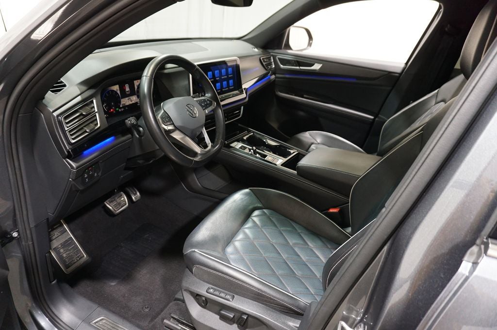 2024 Volkswagen Atlas Cross Sport 2.0T SEL Premium R-Line