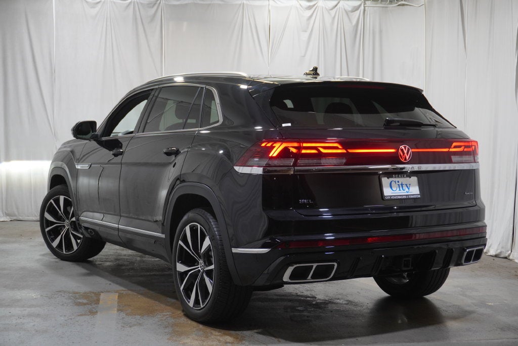 2025 Volkswagen Atlas Cross Sport 2.0T SEL Premium R-Line