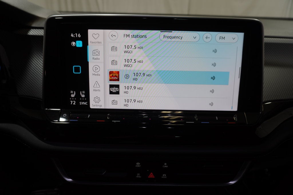 2025 Volkswagen Atlas Cross Sport 2.0T SEL Premium R-Line