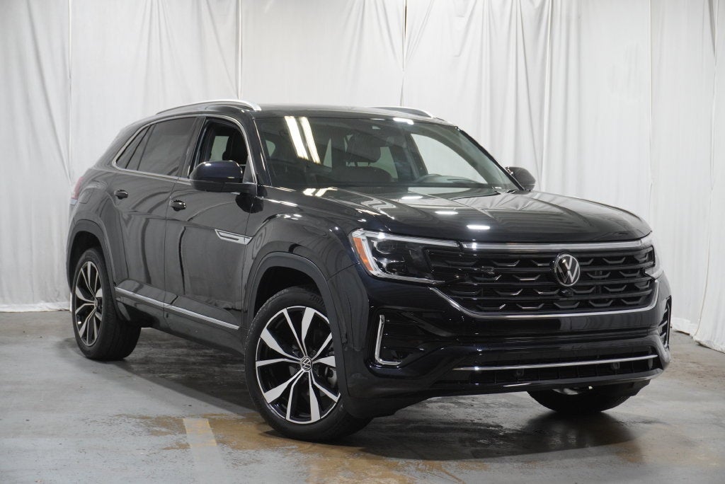 2025 Volkswagen Atlas Cross Sport 2.0T SEL Premium R-Line