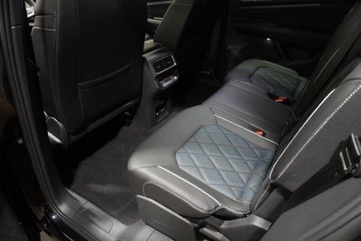 2025 Volkswagen Atlas Cross Sport 2.0T SEL Premium R-Line