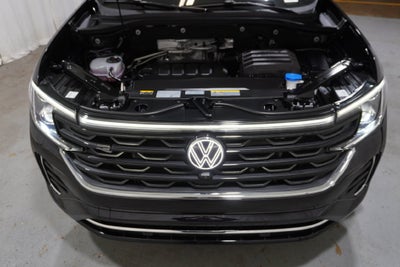2025 Volkswagen Atlas Cross Sport 2.0T SEL Premium R-Line