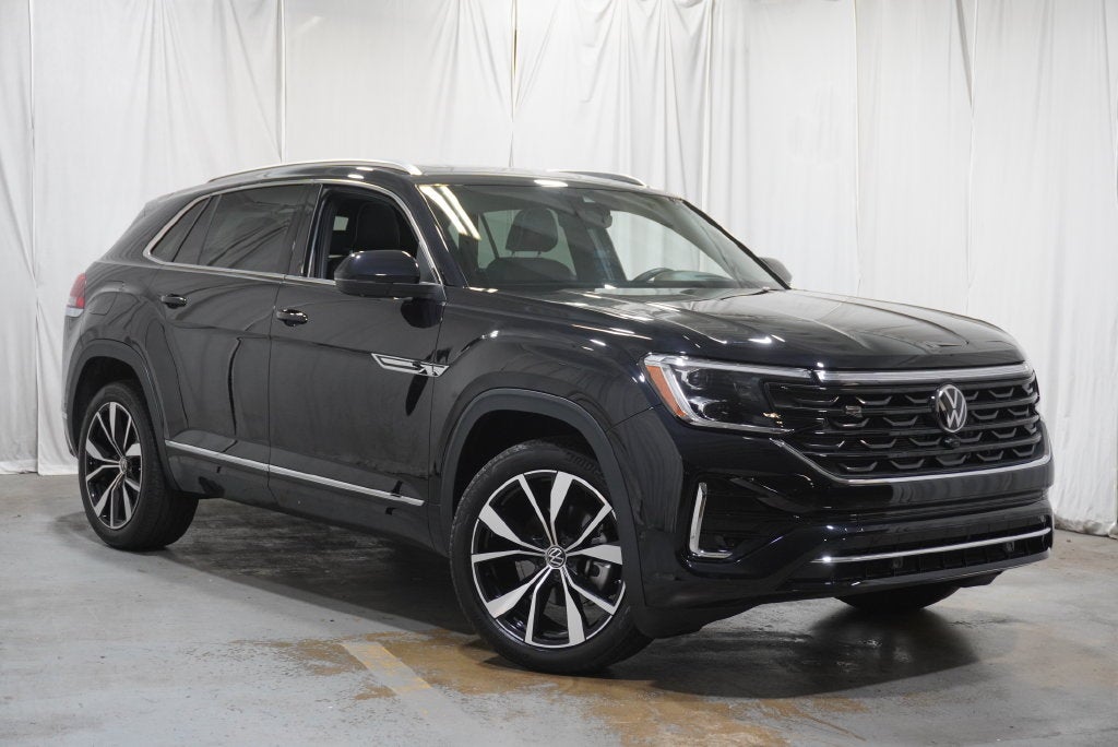 2025 Volkswagen Atlas Cross Sport 2.0T SEL Premium R-Line