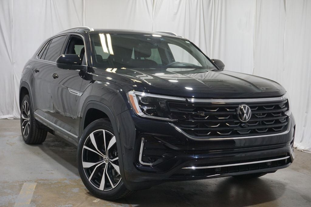 2025 Volkswagen Atlas Cross Sport 2.0T SEL Premium R-Line