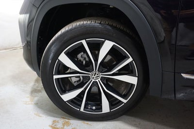 2025 Volkswagen Atlas Cross Sport 2.0T SEL Premium R-Line