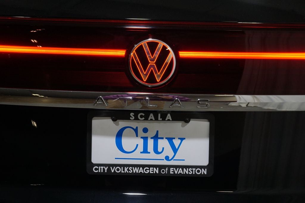 2025 Volkswagen Atlas Cross Sport 2.0T SEL Premium R-Line