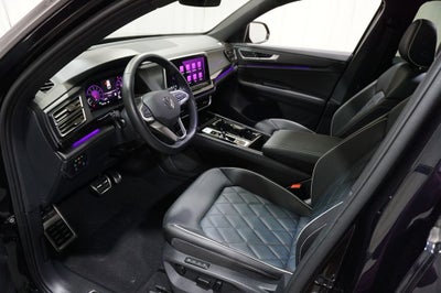 2025 Volkswagen Atlas Cross Sport 2.0T SEL Premium R-Line