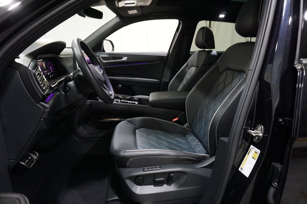 2025 Volkswagen Atlas Cross Sport 2.0T SEL Premium R-Line