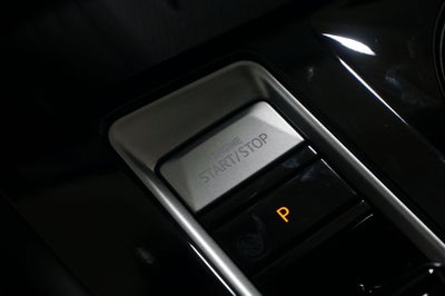 2025 Volkswagen Atlas Cross Sport 2.0T SEL Premium R-Line