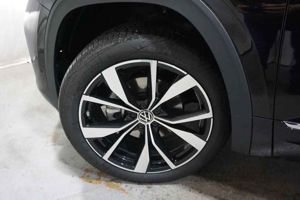 2025 Volkswagen Atlas Cross Sport 2.0T SEL Premium R-Line