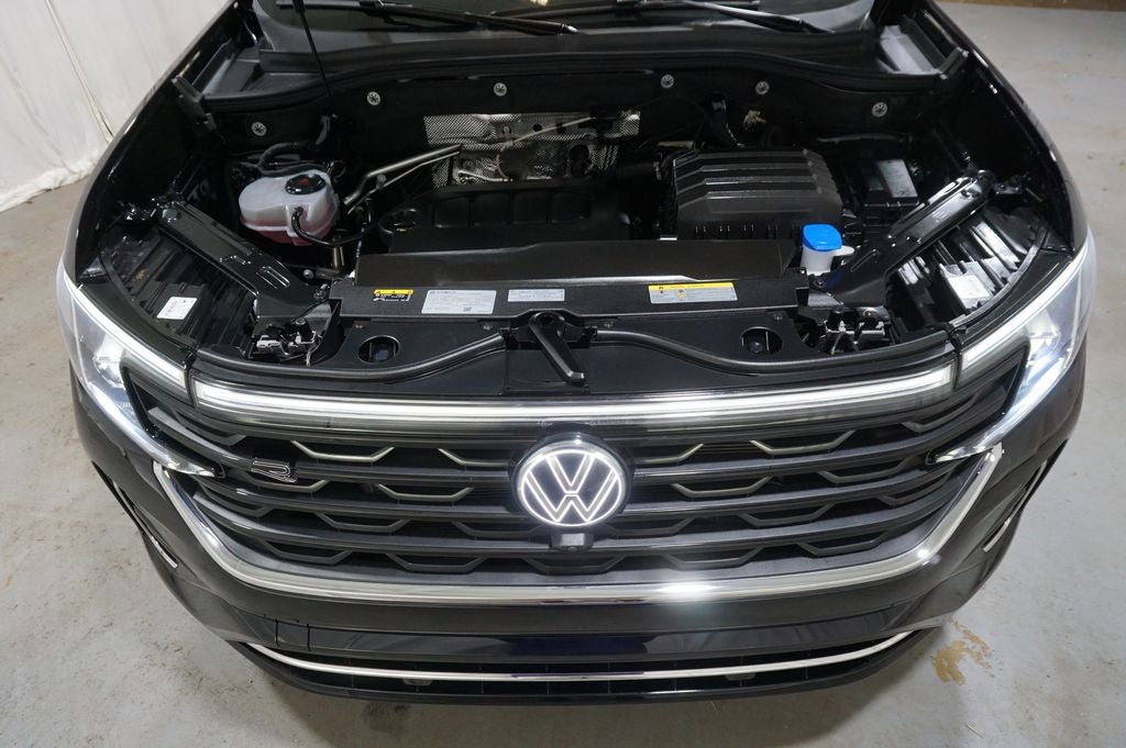 2025 Volkswagen Atlas Cross Sport 2.0T SEL Premium R-Line