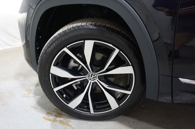 2025 Volkswagen Atlas Cross Sport 2.0T SEL Premium R-Line