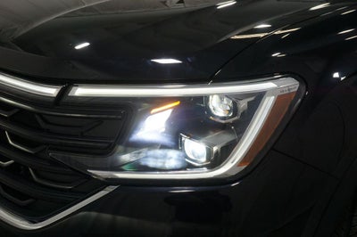2025 Volkswagen Atlas Cross Sport 2.0T SEL Premium R-Line