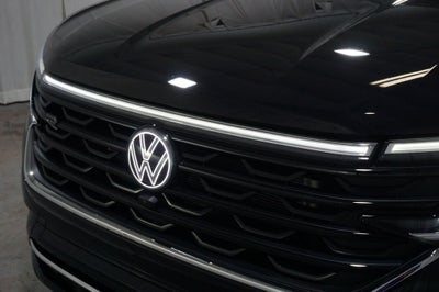 2025 Volkswagen Atlas Cross Sport 2.0T SEL Premium R-Line
