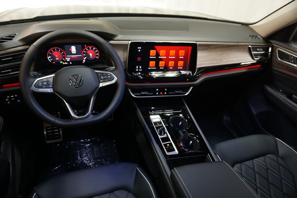 2026 Volkswagen Atlas 2.0T SEL Premium R-Line
