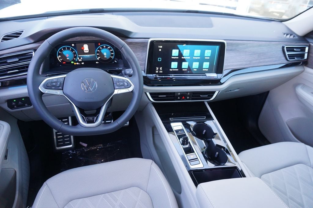 2026 Volkswagen Atlas 2.0T SEL Premium R-Line