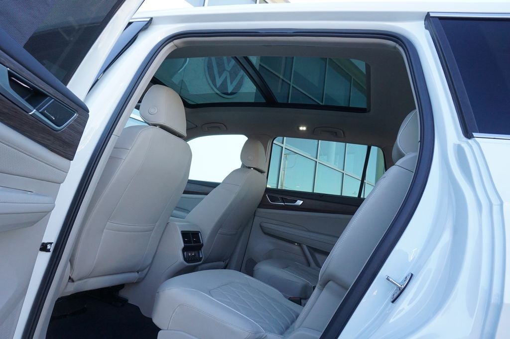 2026 Volkswagen Atlas 2.0T SEL Premium R-Line