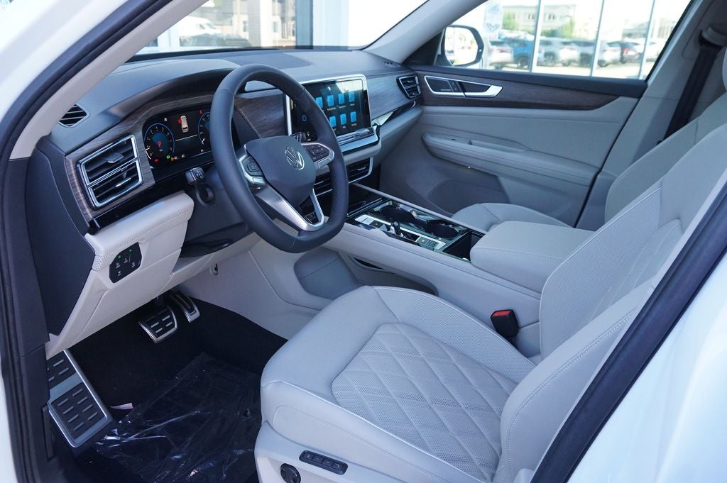 2026 Volkswagen Atlas 2.0T SEL Premium R-Line