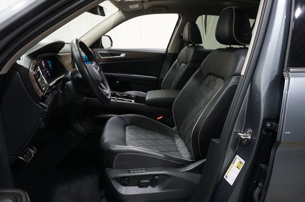 2024 Volkswagen Atlas 2.0T SEL Premium R-Line