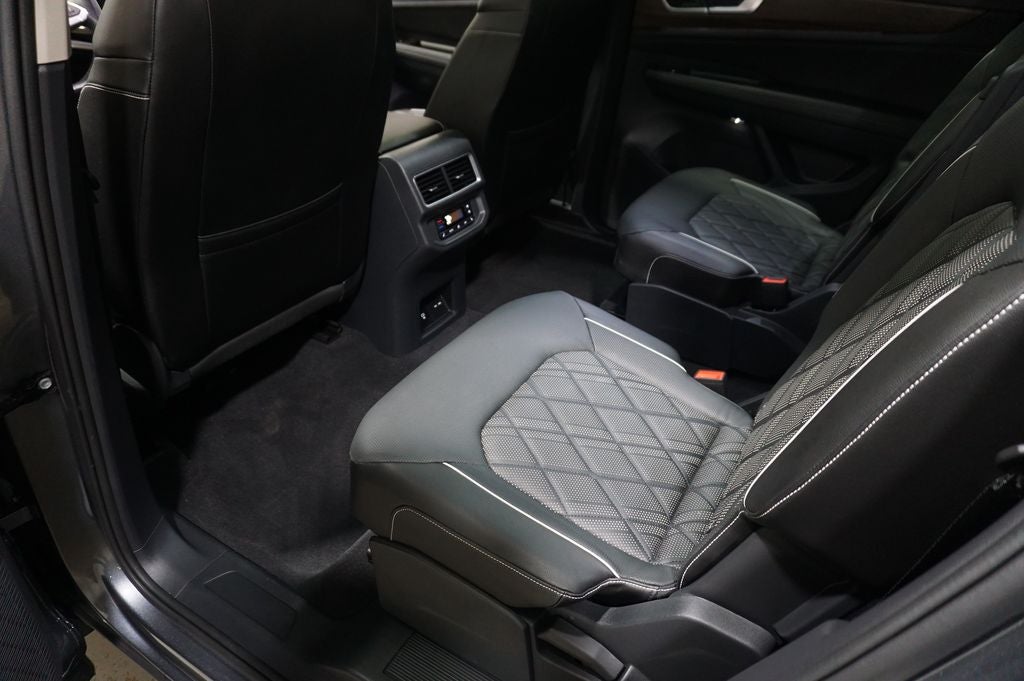 2024 Volkswagen Atlas 2.0T SEL Premium R-Line