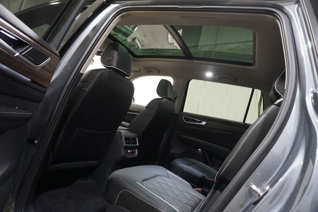 2024 Volkswagen Atlas 2.0T SEL Premium R-Line