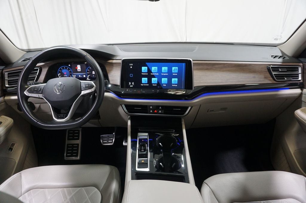 2025 Volkswagen Atlas 2.0T SEL Premium R-Line