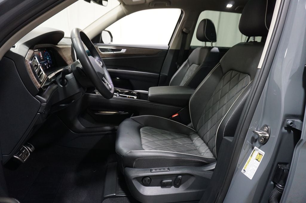 2025 Volkswagen Atlas 2.0T SEL Premium R-Line