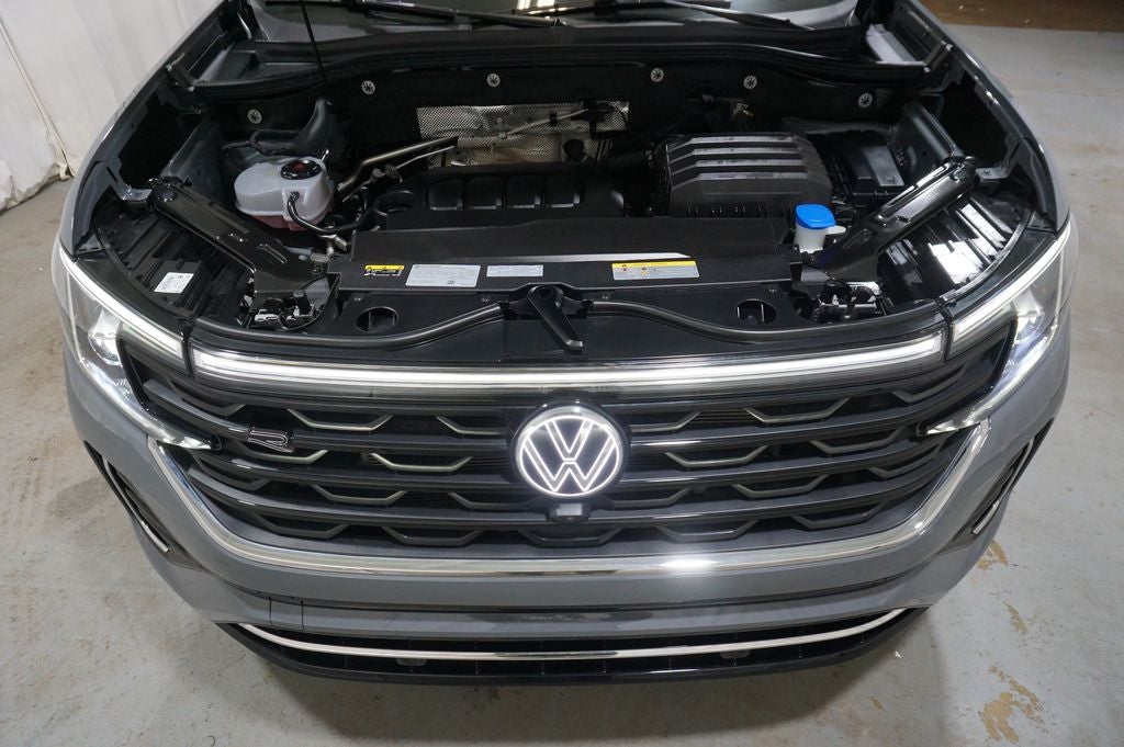 2025 Volkswagen Atlas 2.0T SEL Premium R-Line