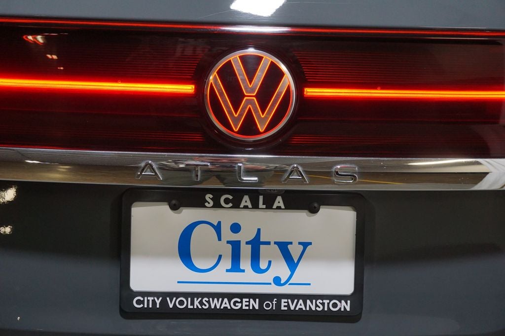 2025 Volkswagen Atlas 2.0T SEL Premium R-Line