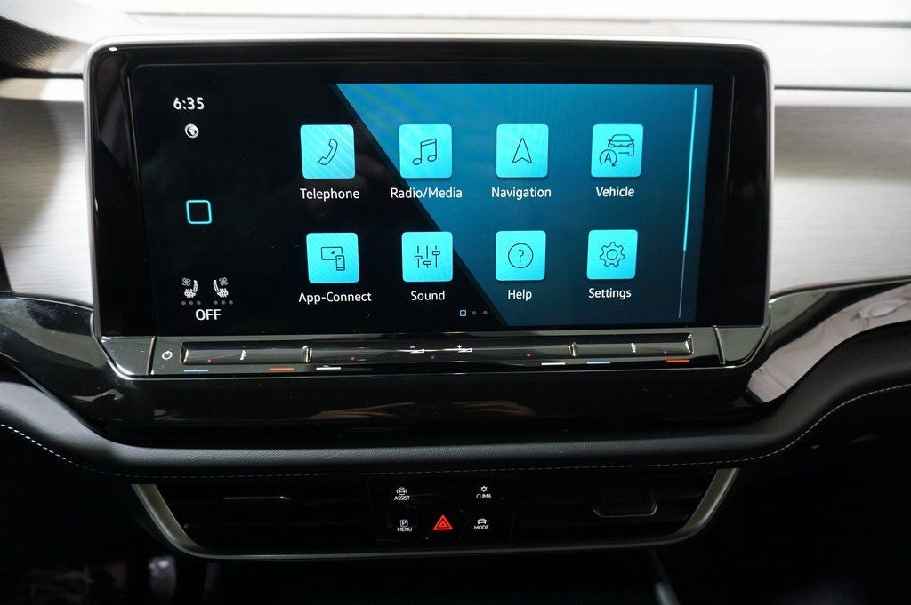 2025 Volkswagen Atlas Cross Sport 2.0T SE w/Technology