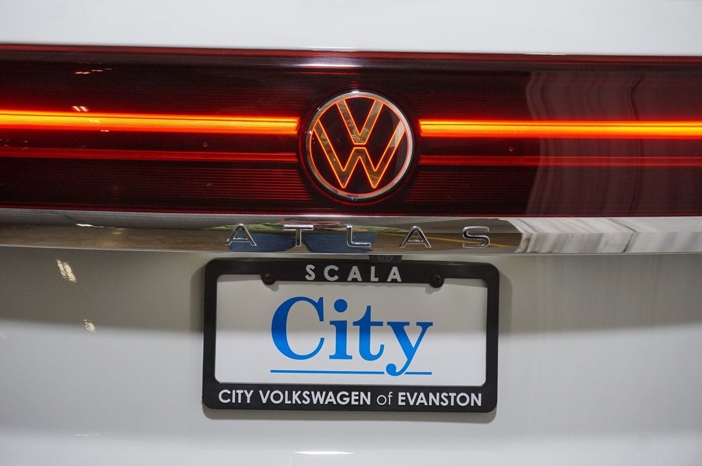 2025 Volkswagen Atlas Cross Sport 2.0T SE w/Technology