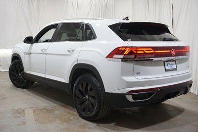 2025 Volkswagen Atlas Cross Sport 2.0T SE w/Technology