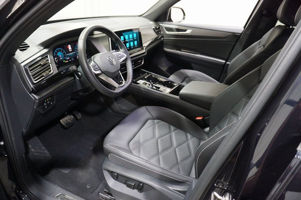 2025 Volkswagen Atlas Cross Sport 2.0T SE w/Technology